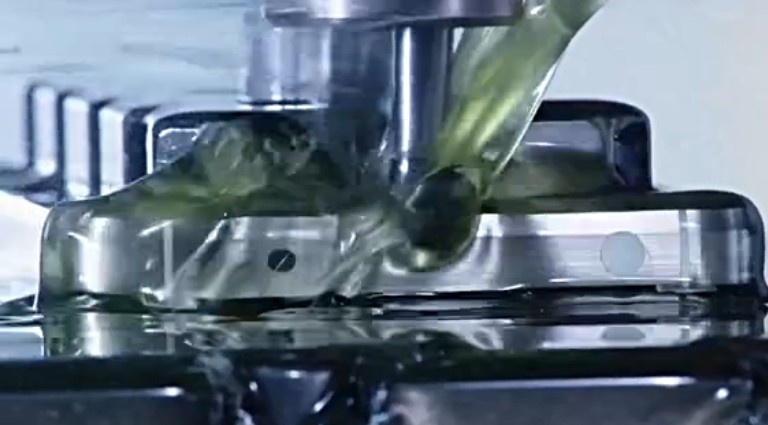 小米4、魅族MX4手機外殼加工用的是什么切削液？